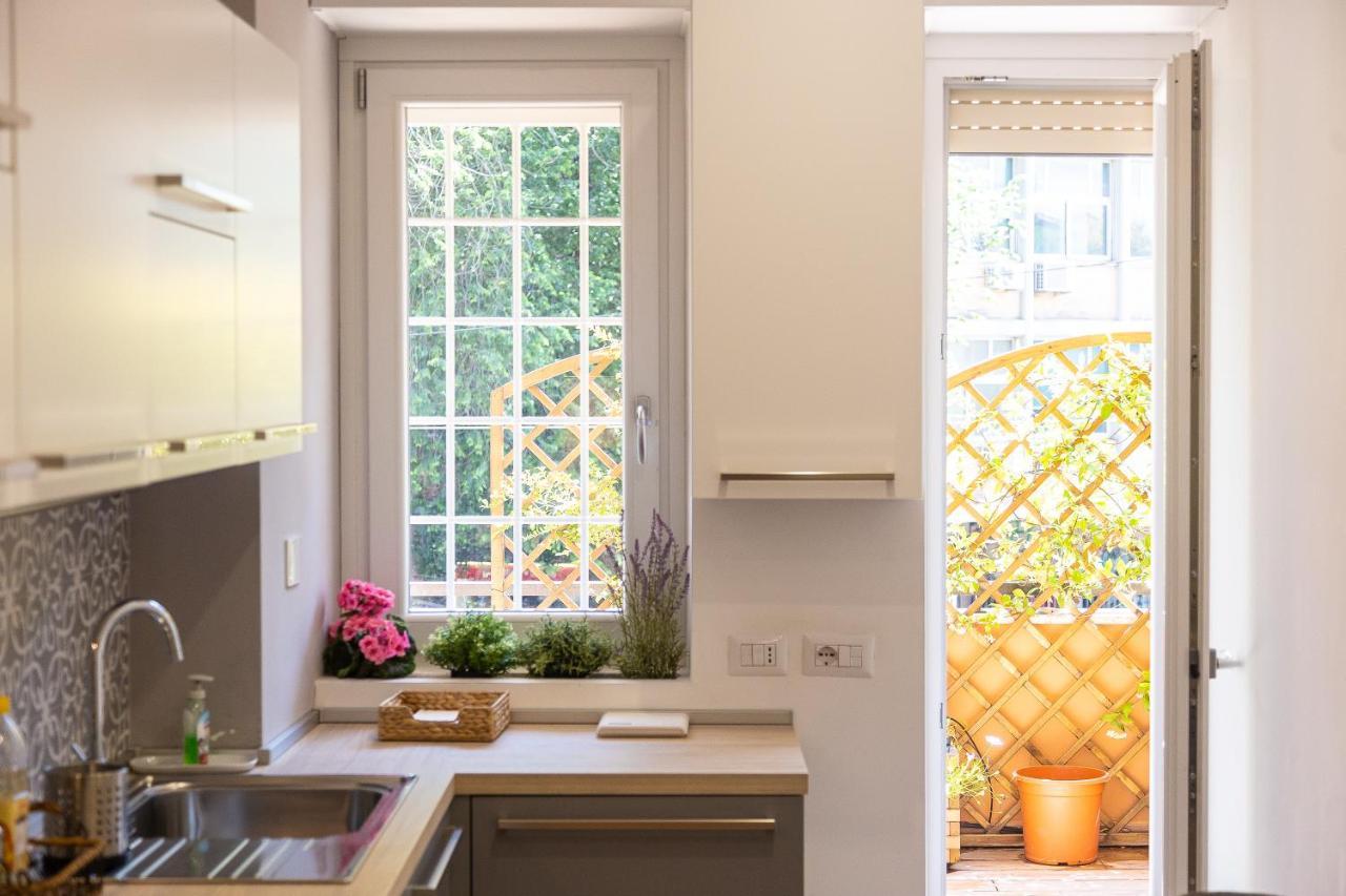 Apartment Amazing Viale Trastevere With Terrace Rom